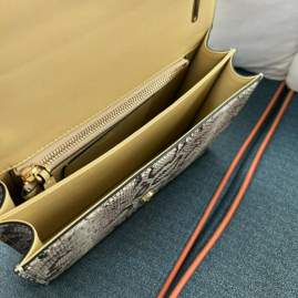 Picture of Valentino Handbags _SKUfw182220490fw